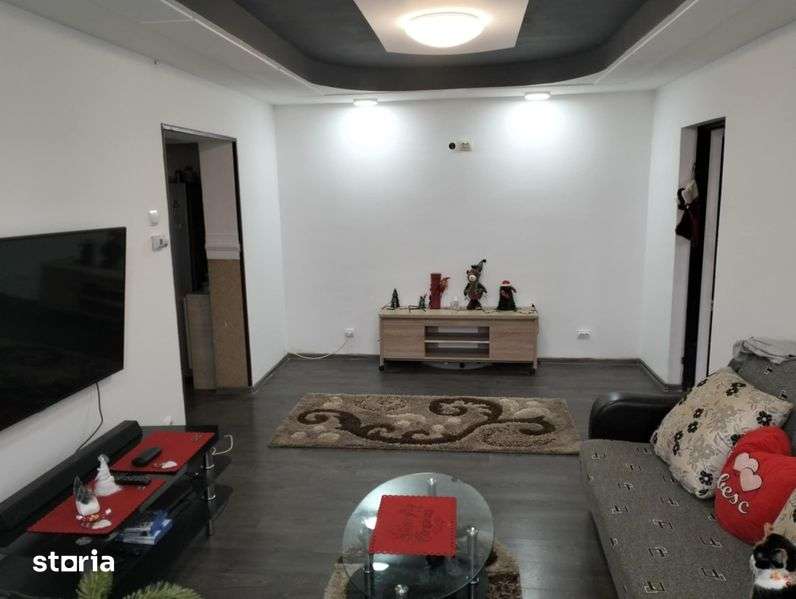 Vând apartament 2 camere — fotografia 1