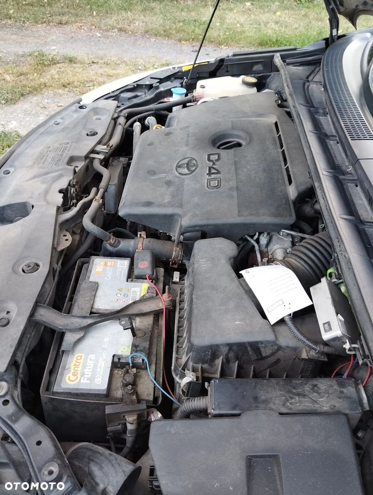 Toyota Avensis 2.0 D-4D Premium - 7
