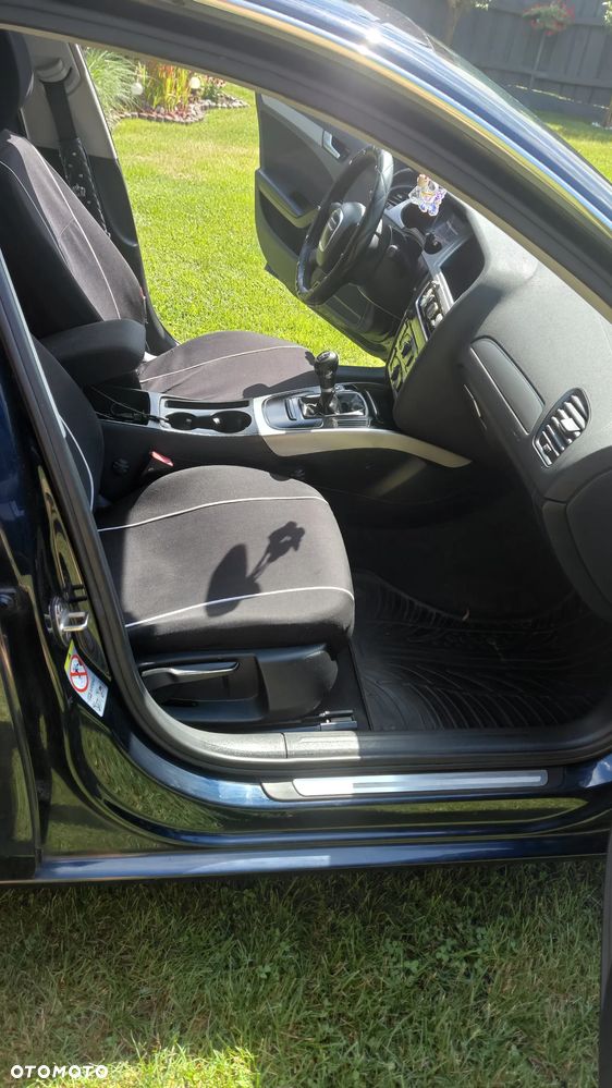 Audi A4 Limousine - 10