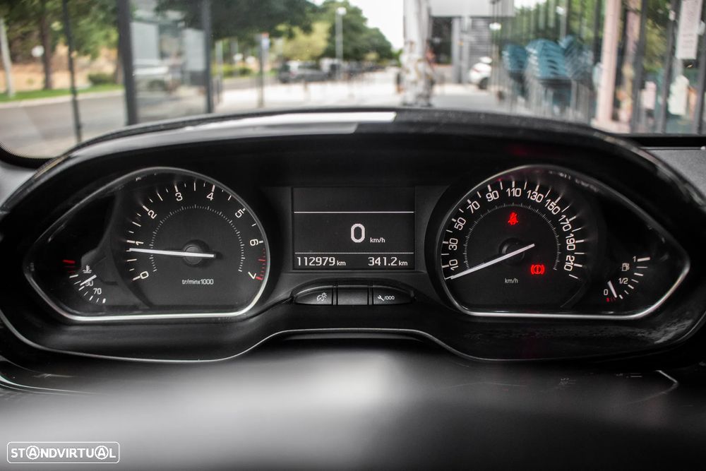 Peugeot 208 PureTech 82 Start & Stop Allure - 18
