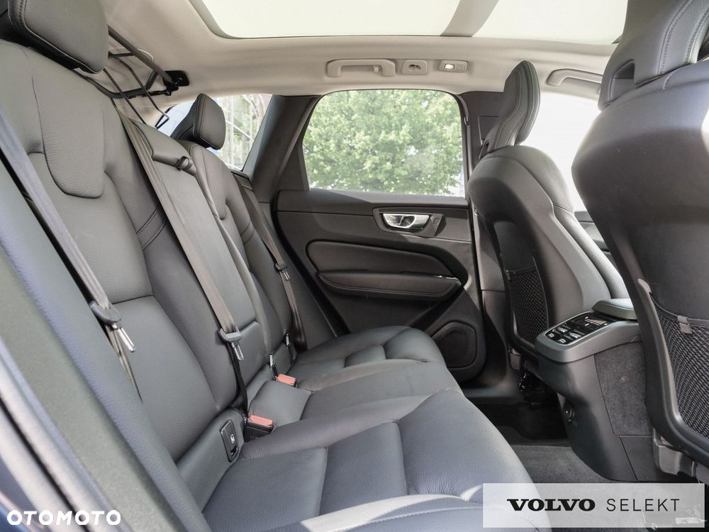 Volvo XC 60 - 35