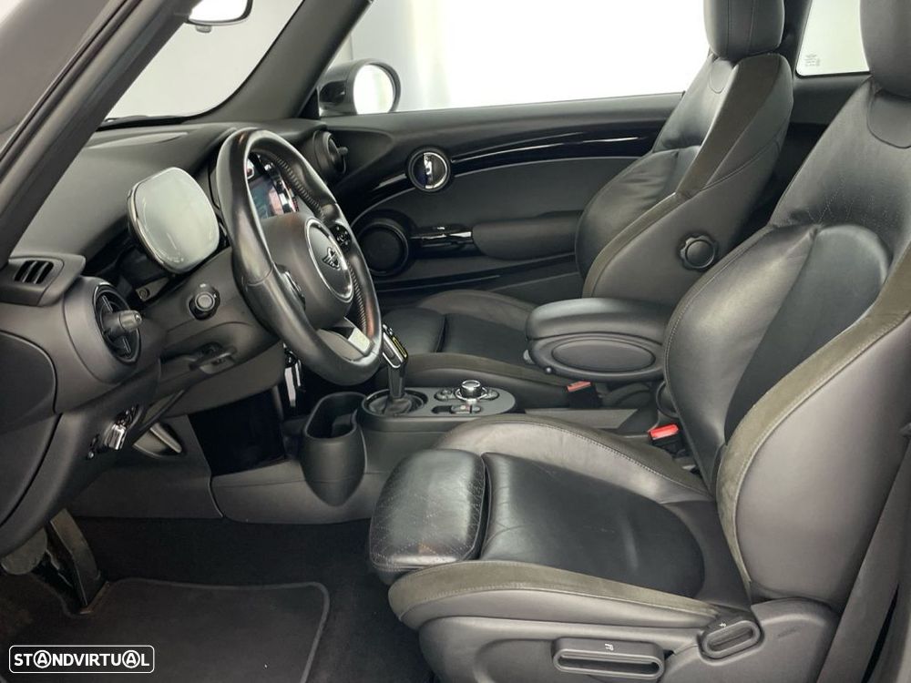 MINI 3 Portas Cooper SE Classic - 11