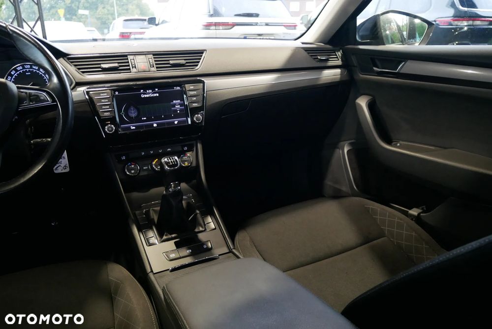 Skoda Superb - 20
