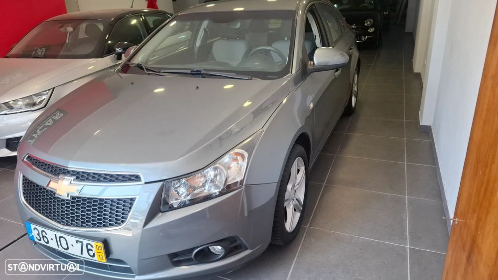 Chevrolet Cruze 1.6 LS - 3
