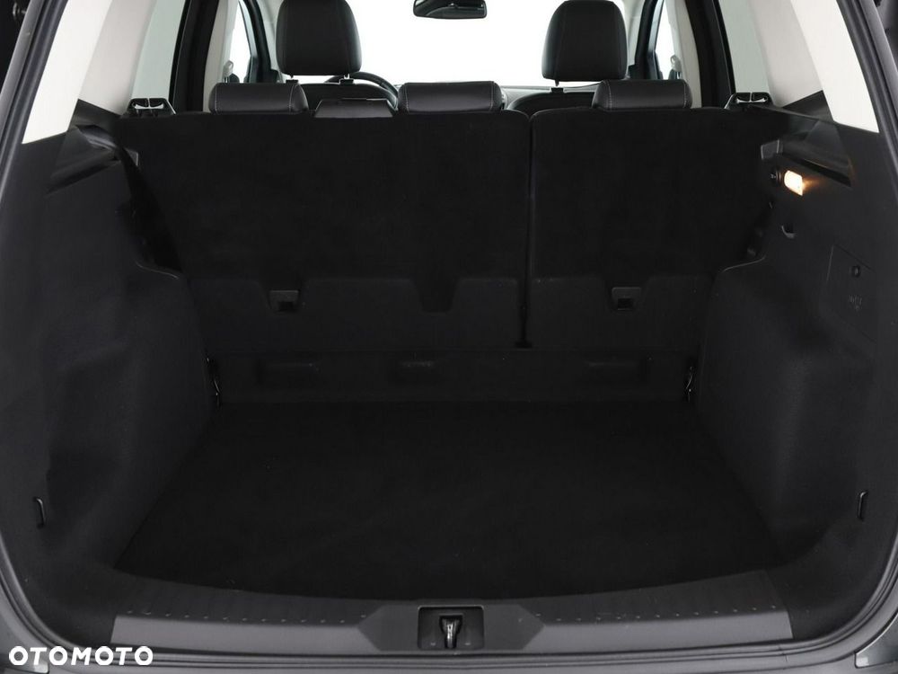 Ford Kuga 2.0 TDCi 4x2 Titanium - 21