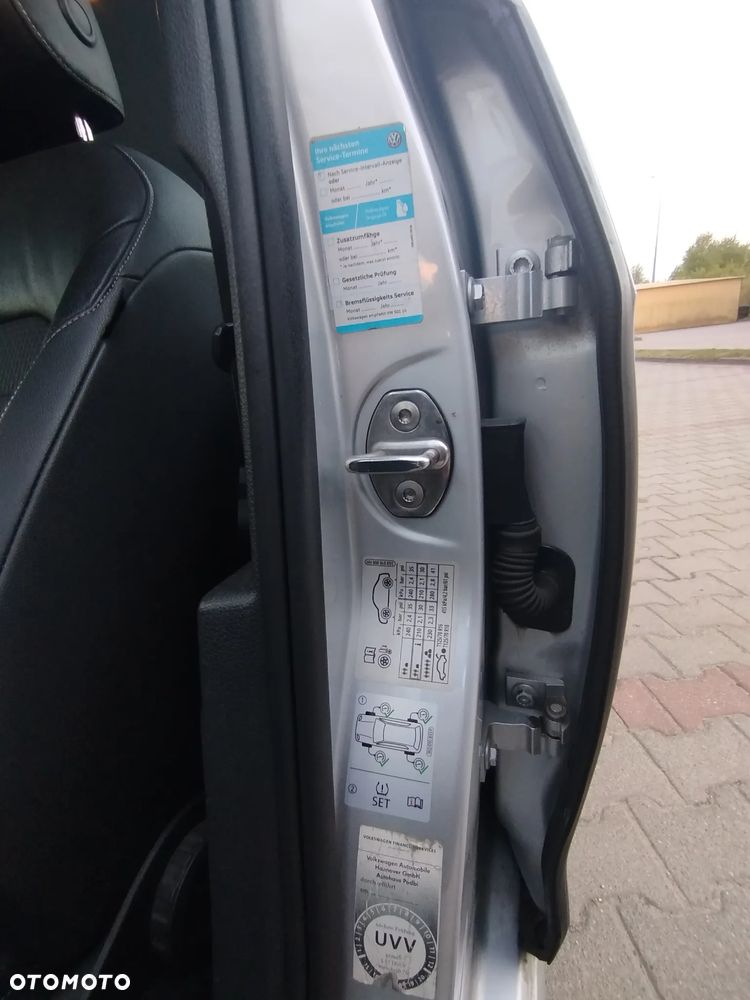 Volkswagen Golf - 11
