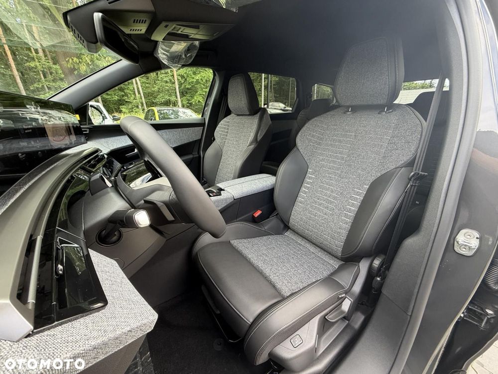 Peugeot 5008 1.2 PureTech mHEV Allure S&S e-DCS6 - 11