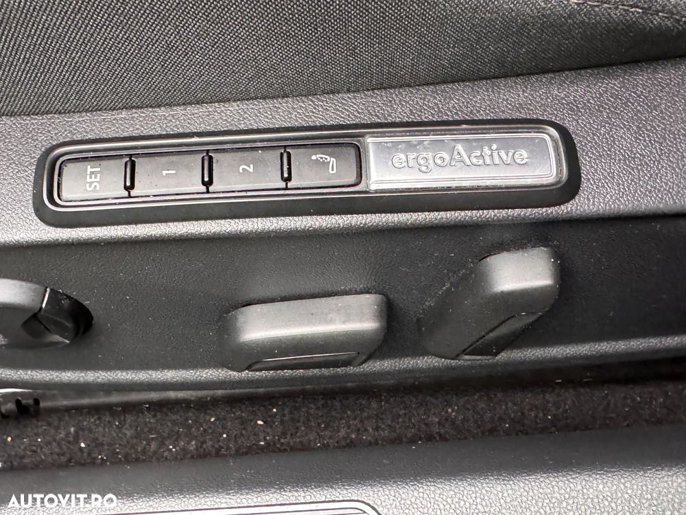 Volkswagen Golf 2.0 TDI 150CP DSG Style - 27