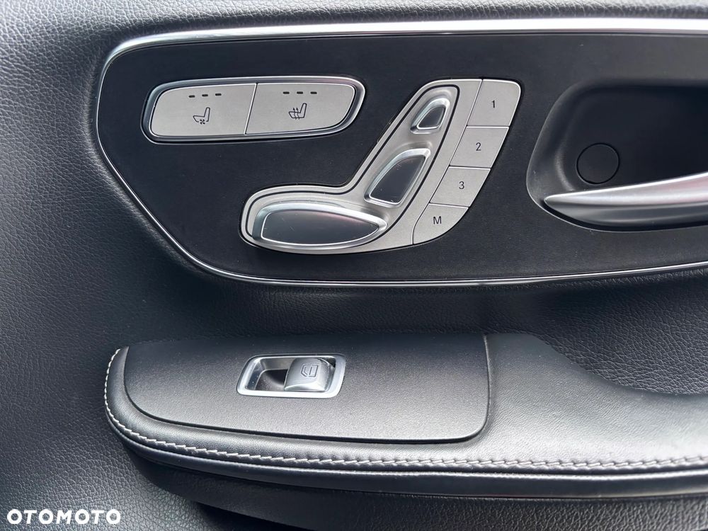 Mercedes-Benz Klasa V 250 d 4-Matic Exclusive 7G-Tronic - 17