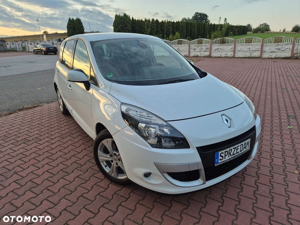 Renault Scenic 1.6 16V 110 Dynamique - 17
