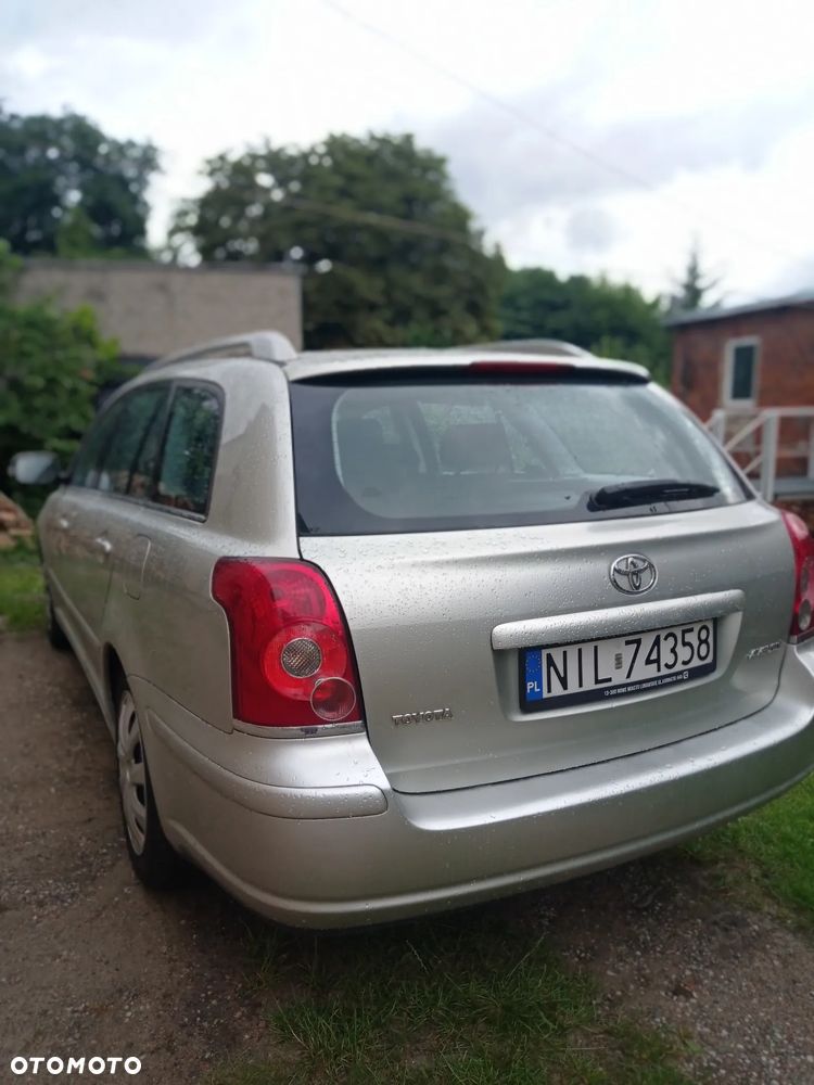 Toyota Avensis 1.8 VVT-i Sol - 3