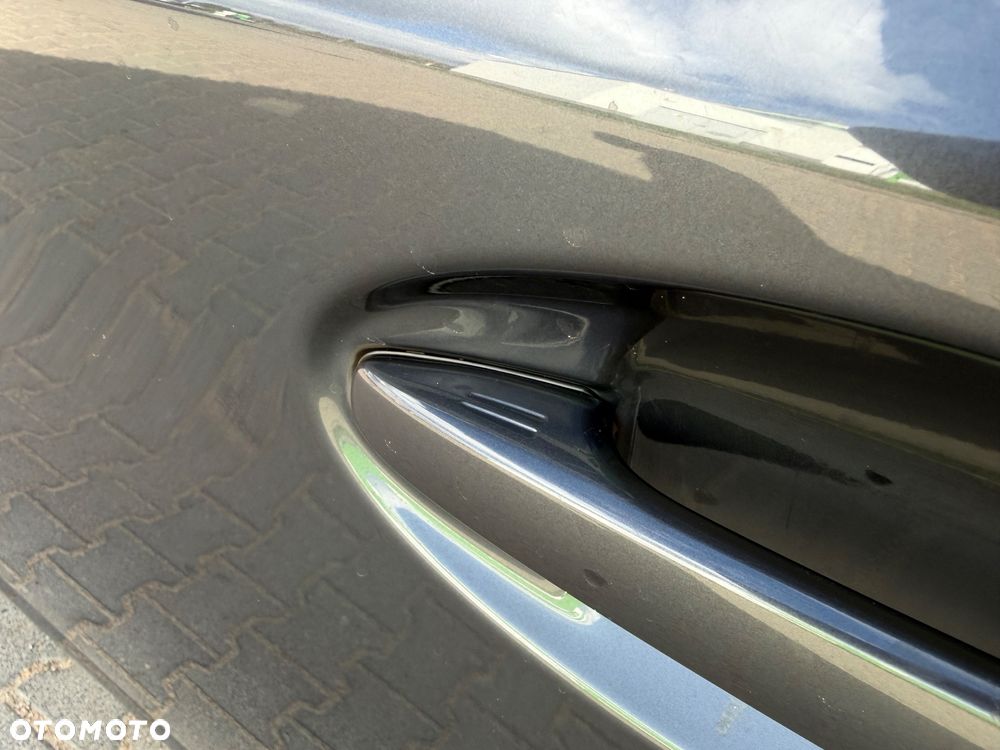 Toyota Prius 1.8 HSD Prestige - 27