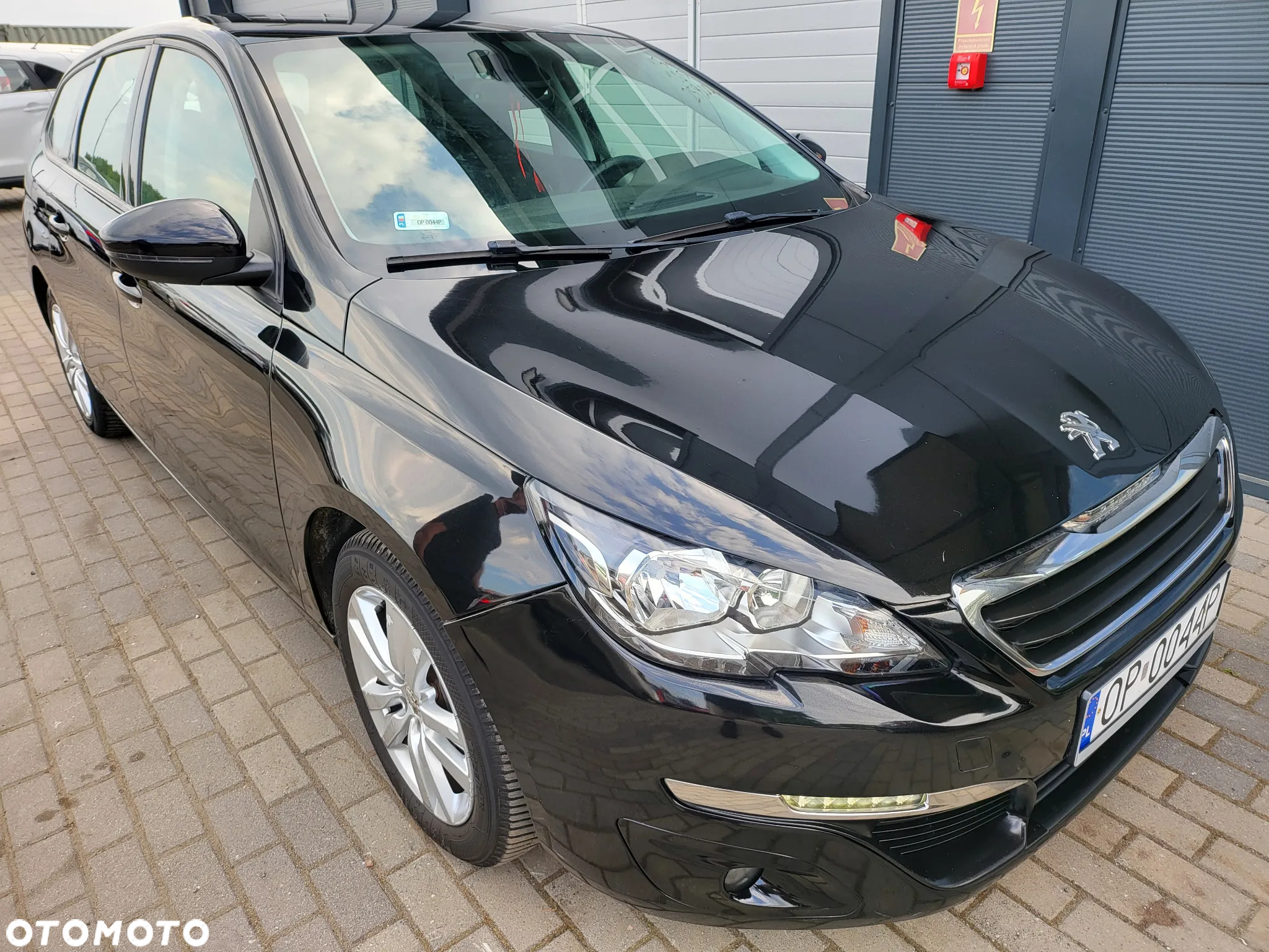 Peugeot 308 SW 1.6 BlueHDi Allure S&S EAT6 - 23