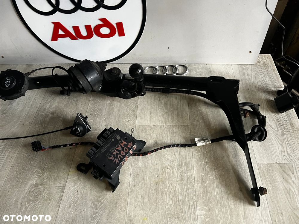 AUDI Q3 HAK HOLOWNICZY elektryczny 8U0971541 MODUŁ STEROWNIK HAKA 7N0907383 8U0803880D - 3