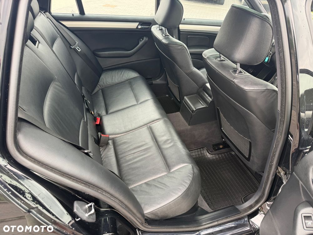 BMW Seria 3 - 25