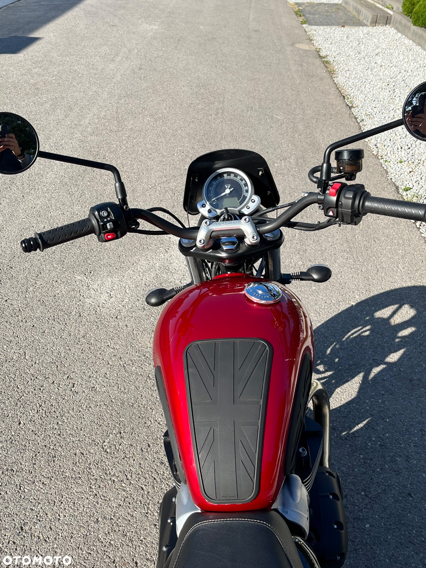 Triumph Street Twin - 2