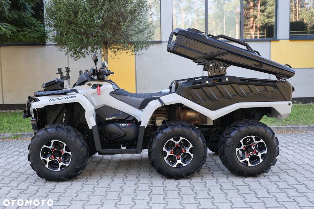 Can-Am Outlander - 2