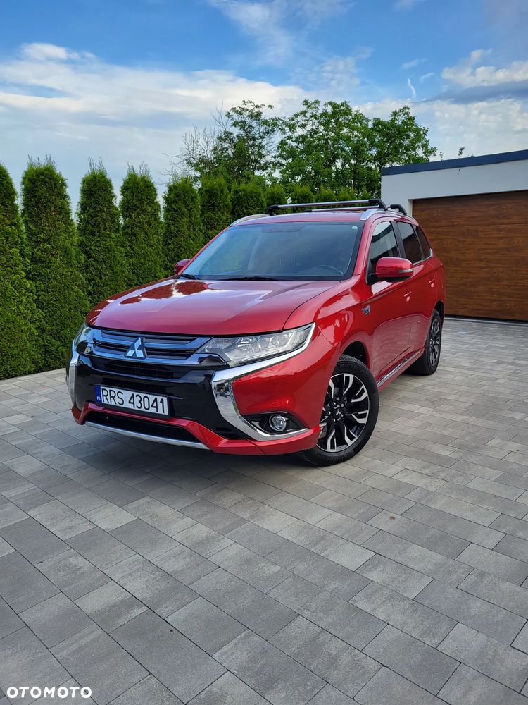Mitsubishi Outlander 2.0 Instyle Navi CVT - 2