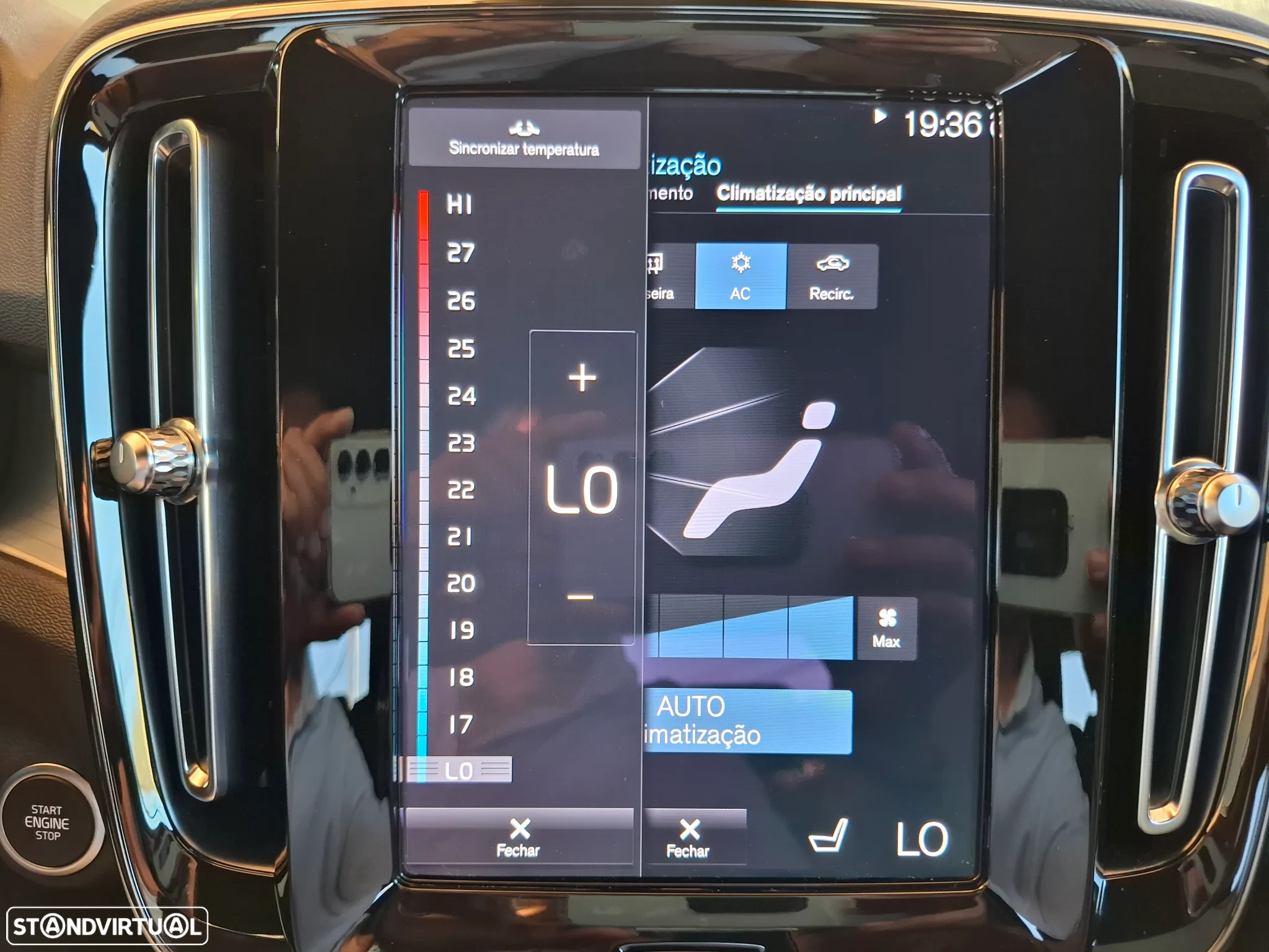 Volvo XC 40 1.5 T2 Plus Dark Auto - 46