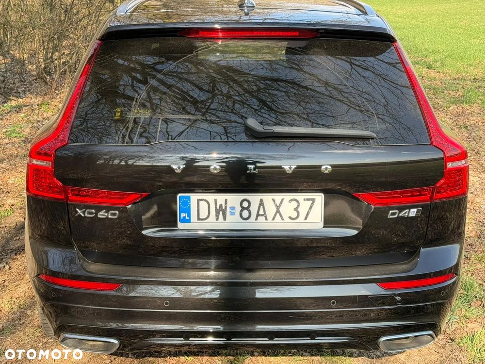 Volvo XC 60 D4 R-Design - 6