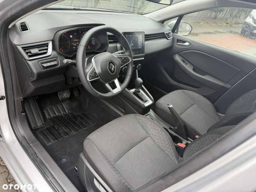 Renault Clio - 9
