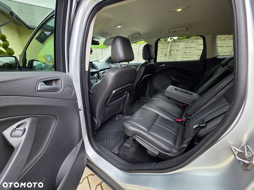 Ford Kuga - 8