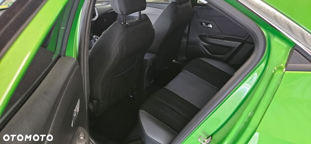 Opel Mokka 1.2 T Elegance S&S - 10