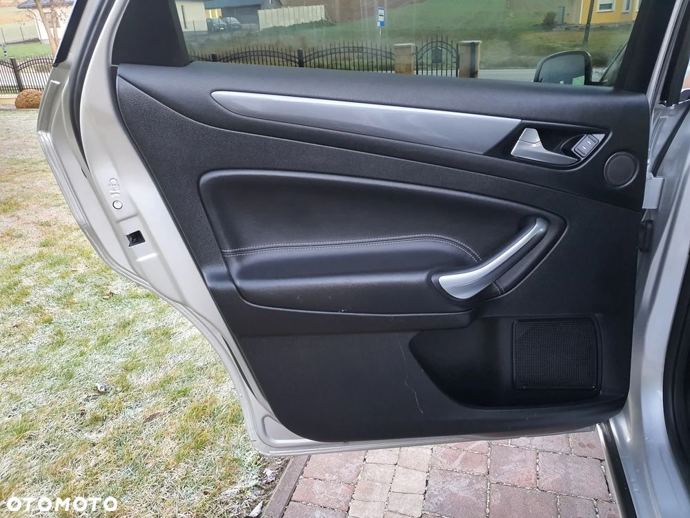 Ford Mondeo 2.0 TDCi Titanium X - 12