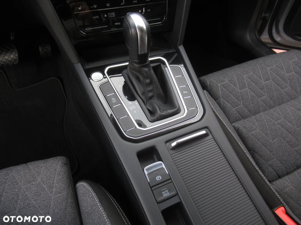 Volkswagen Passat 1.5 TSI EVO Business DSG - 15
