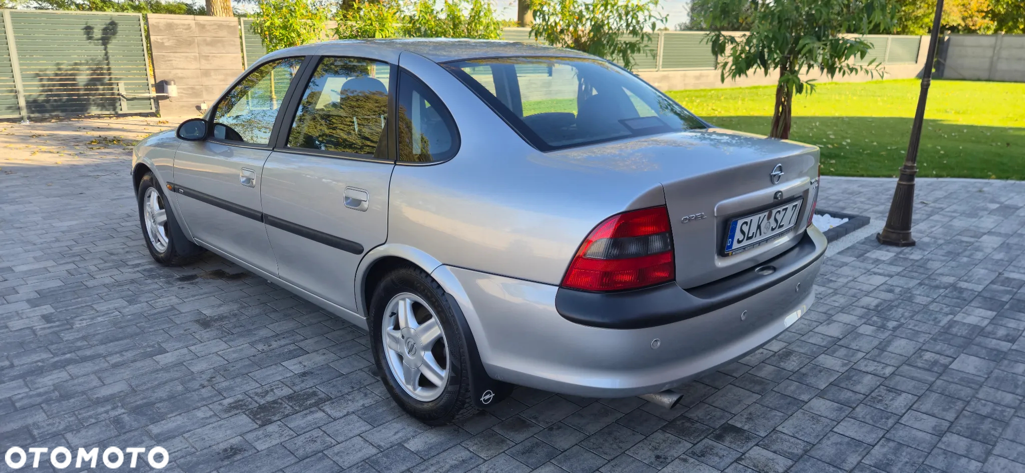 Opel Vectra 2.0 CDX - 3