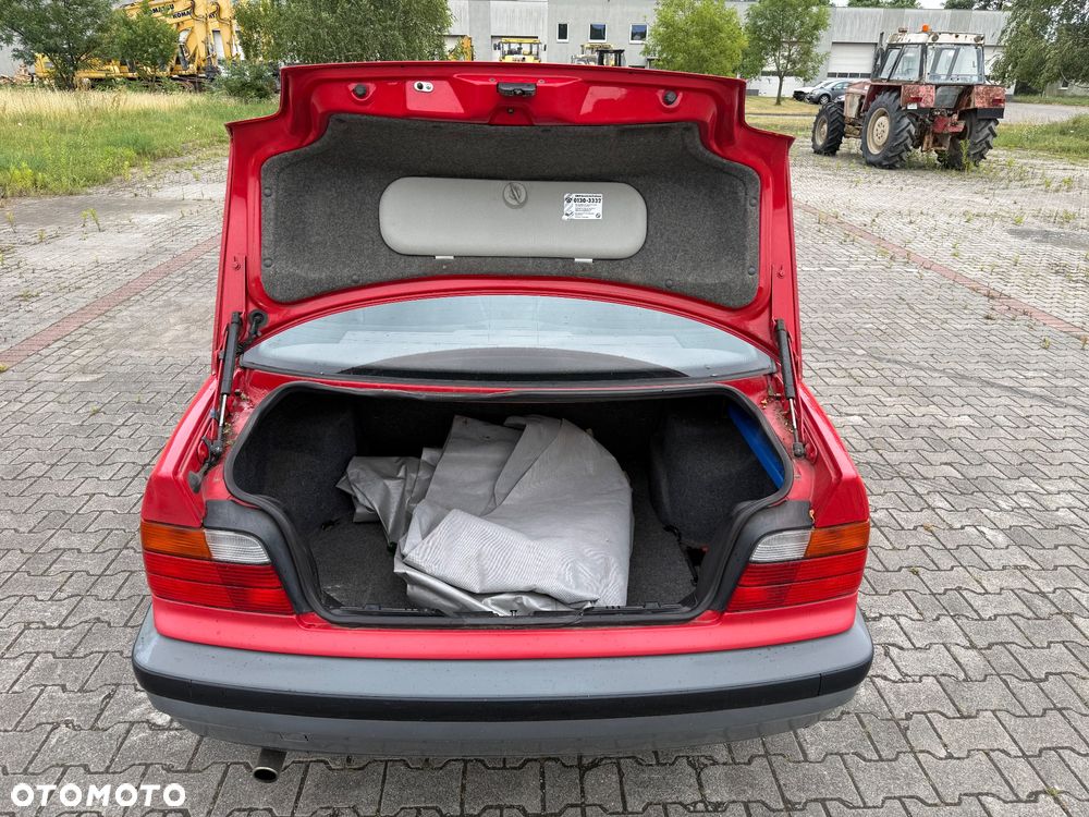 BMW Seria 3 - 18