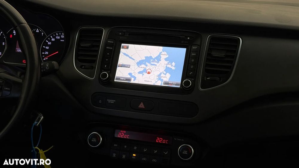 Kia Carens - 17