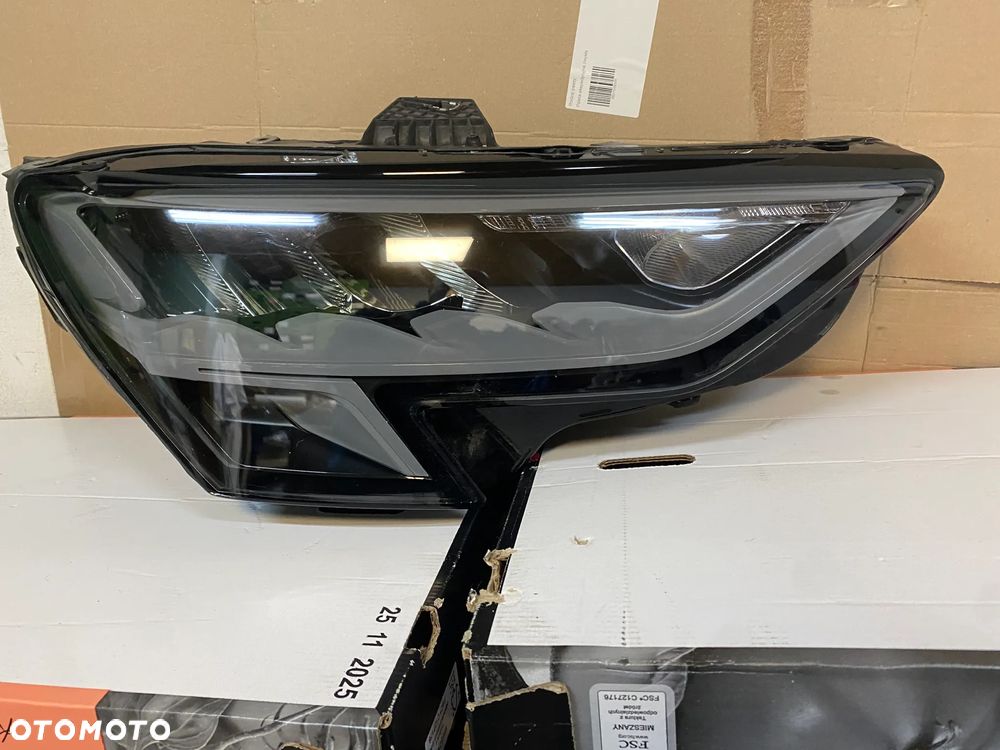lampa audi a3 8Y full led prawa eu cała - 1