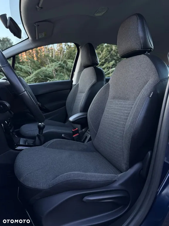 Citroën C3 1.2 PureTech Exclusive - 24