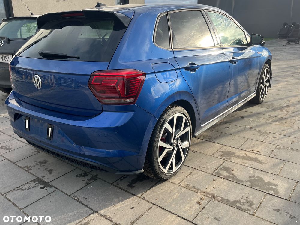 Volkswagen Polo 2.0 TSI DSG GTI - 2