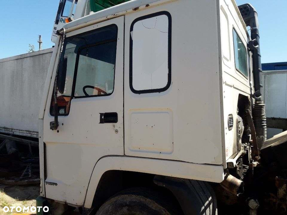 VOLVO FL10 320KM 8X4 SILNIK SKRZYNIA ZAWIESZENIE MOSTY CZĘŚCI - 3