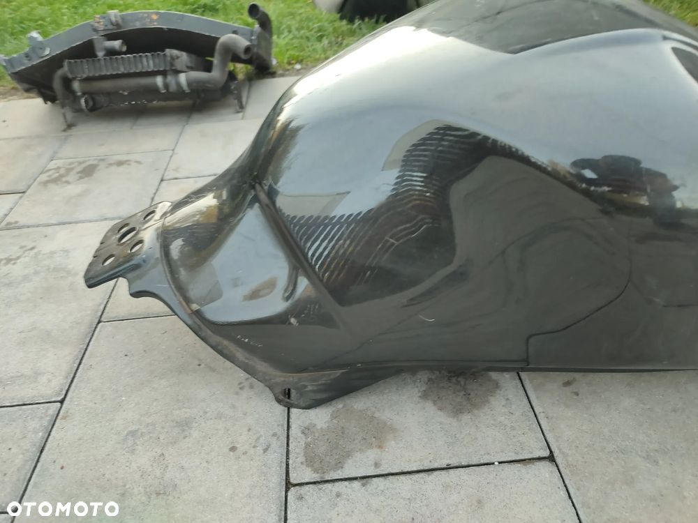 Bak, zbiornik paliwa Suzuki SV650 - 2