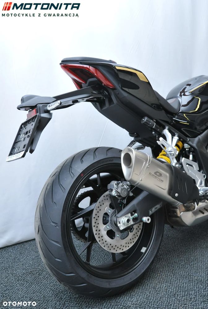 QJMOTOR SRK 800RR - 15