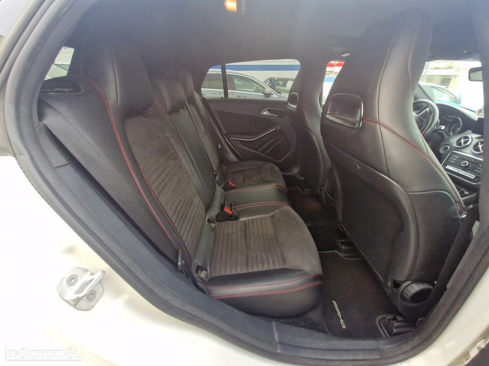 Mercedes-Benz CLA 180 d 7G-DCT AMG Line - 14