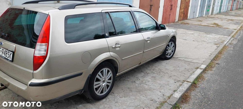 Ford Mondeo 2.0 Ghia - 5