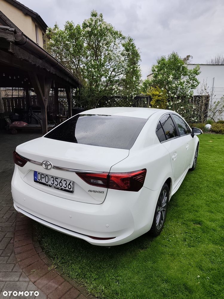 Toyota Avensis 2.0 D-4D Selection - 3