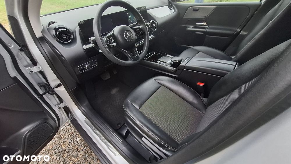 Mercedes-Benz Klasa B 180 d 8G-DCT Style - 26