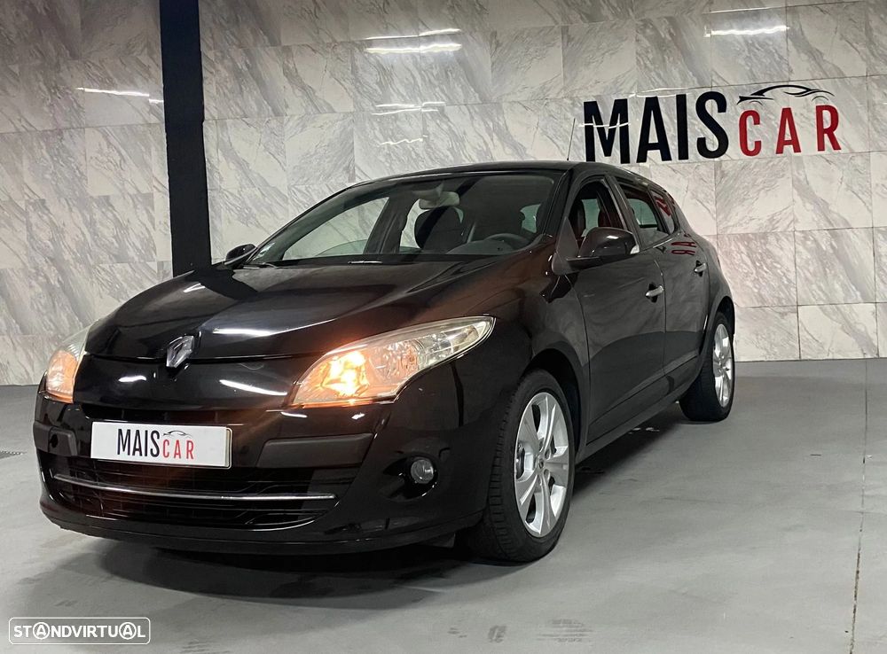 Renault Mégane 1.5 dCi Dynamique S - 1
