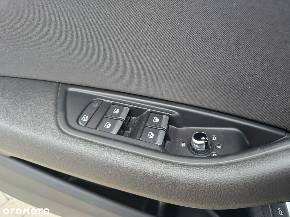Audi A4 Limousine - 32