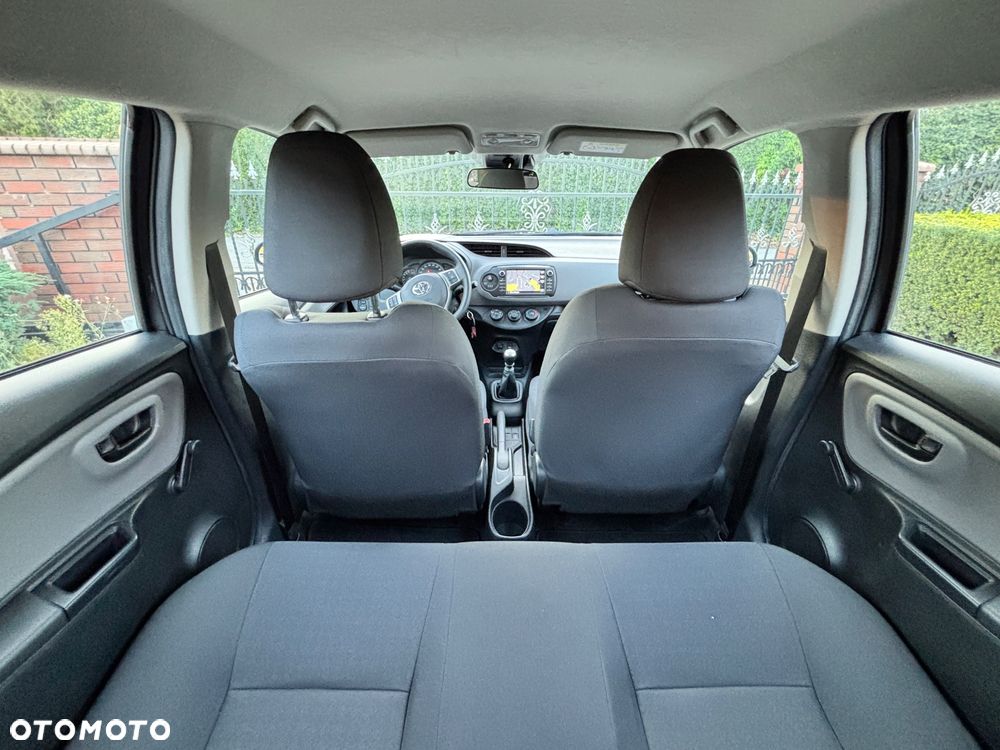 Toyota Yaris 1.5 Premium - 9