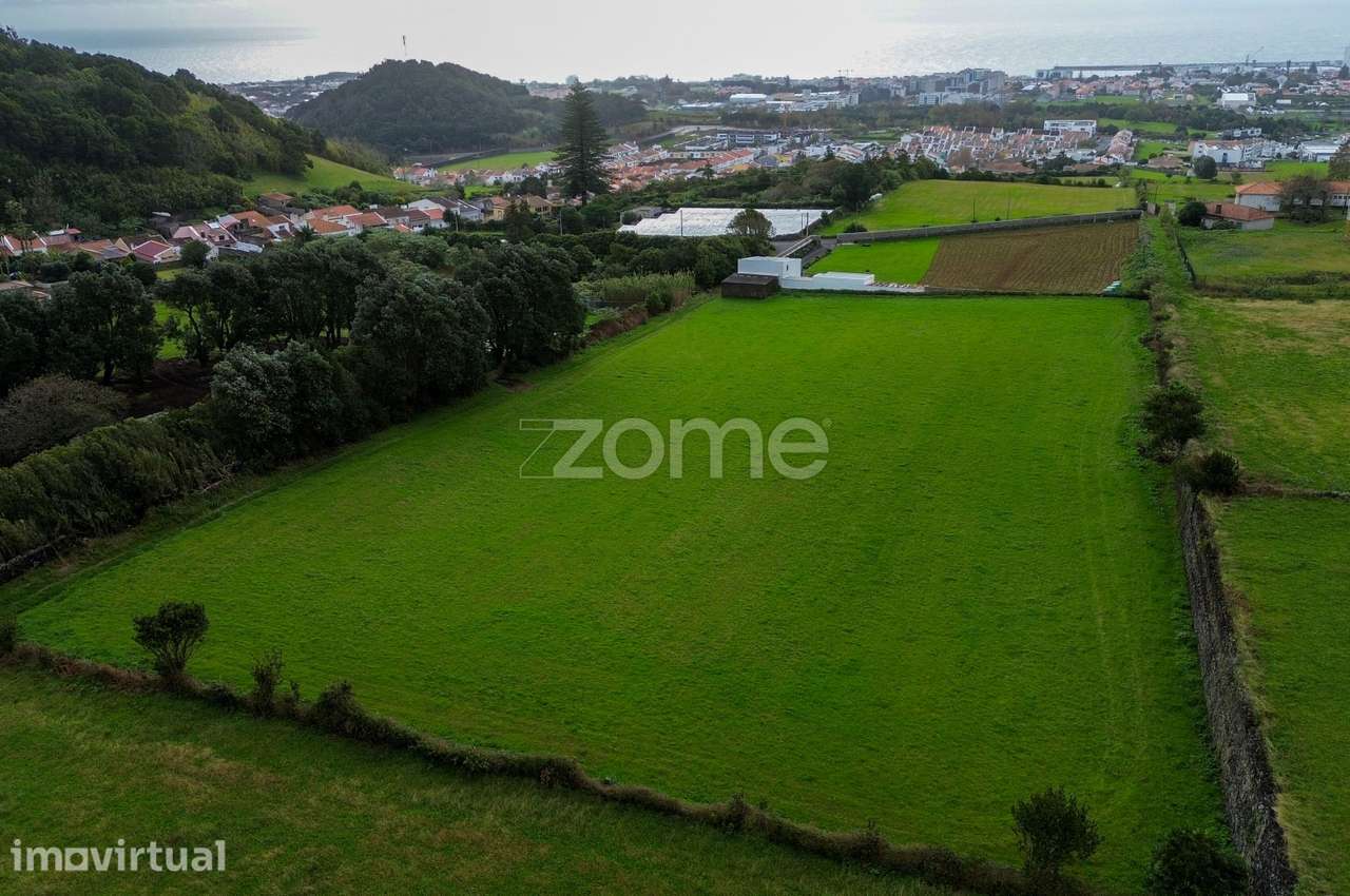 Terreno Urbanizável 10.540 m² com Vista Cidade – Fajã de Cima - Grande imagem: 5/14