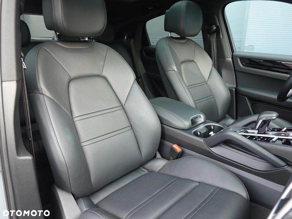 Porsche Cayenne S E-Hybrid Platinum Edition - 18