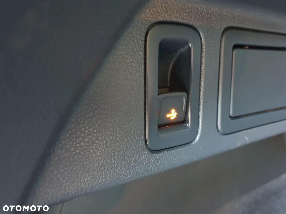 Volkswagen Tiguan - 38