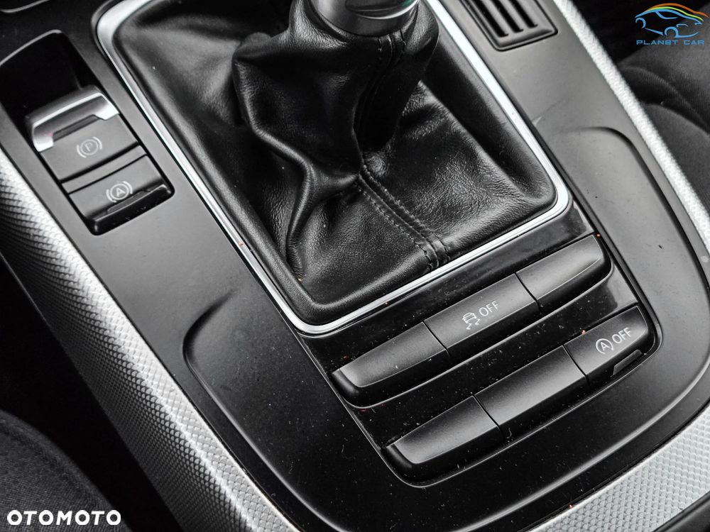 Audi A4 Avant 2.0 TDI DPF clean diesel quattro S line Sportpaket - 31