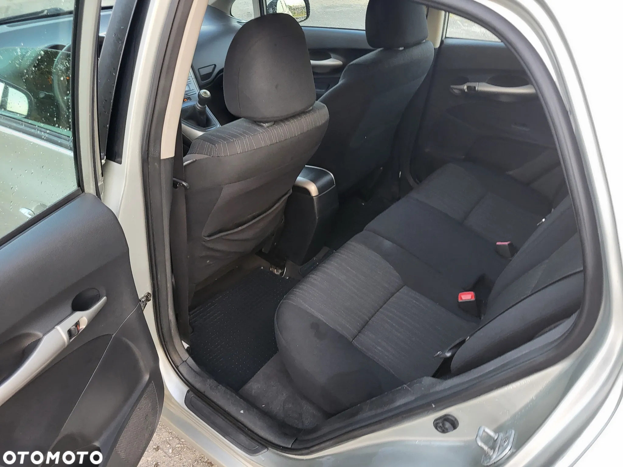 Toyota Auris 1.4 D-4D Comfort - 17